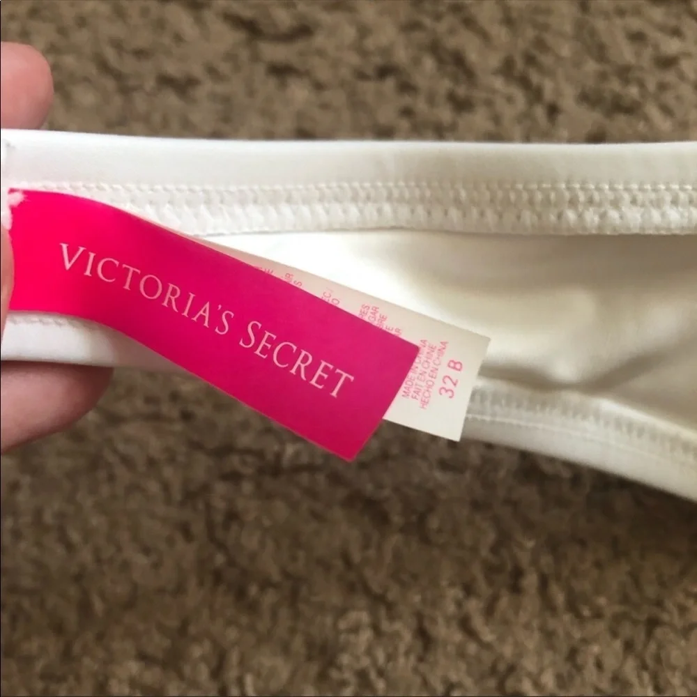 Victoria Secret Strapless Bikini Top - Picture 4 of 8